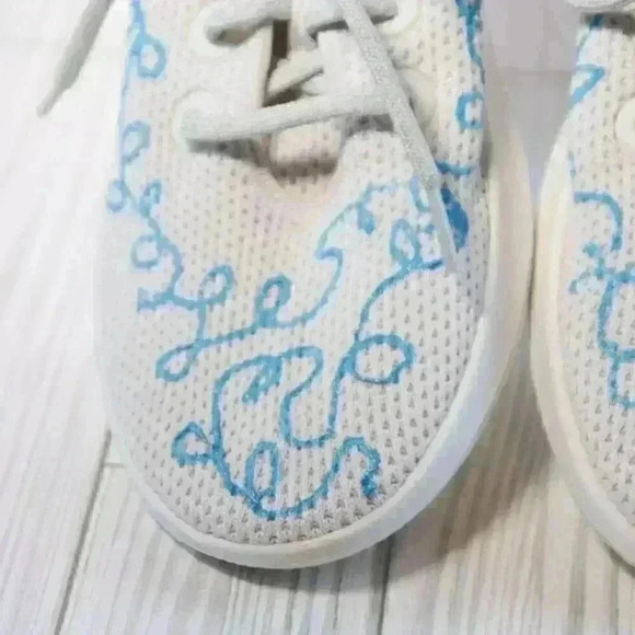 Allbirds white w/blue swirl size W9 sneakers 1119 rm1 - Picture 5 of 11